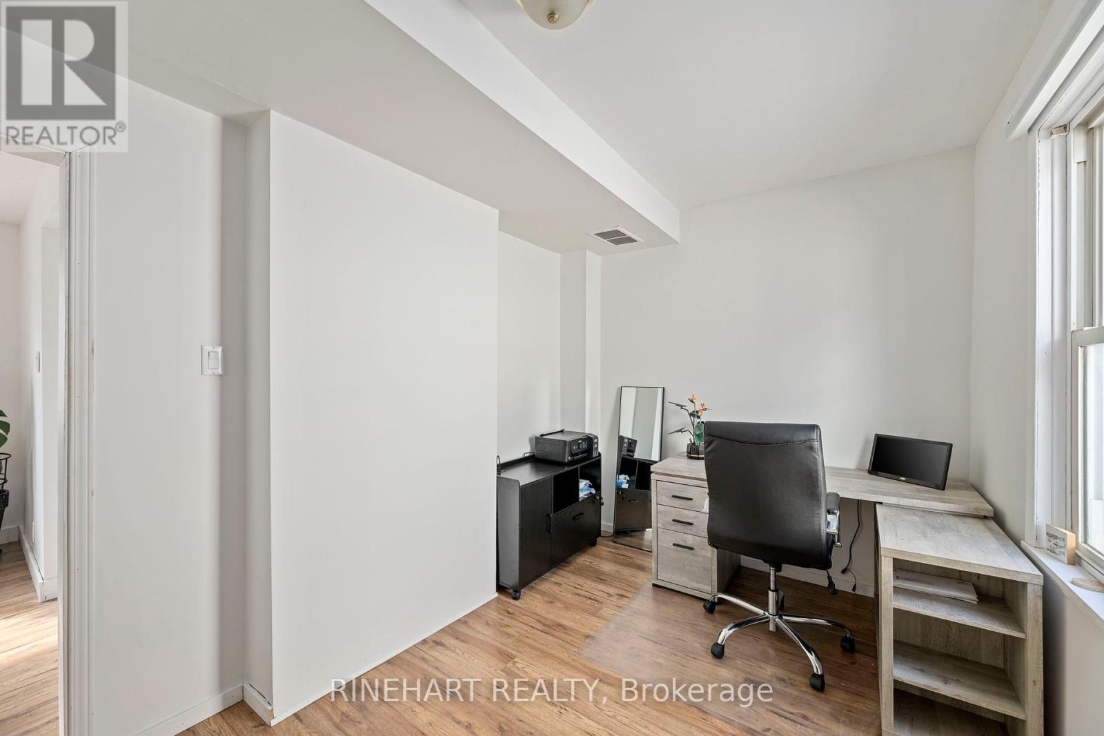 Photo 15 of 34 for 151 Harley Street