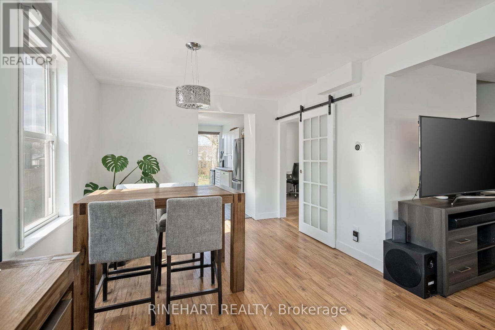 Photo 9 of 34 for 151 Harley Street
