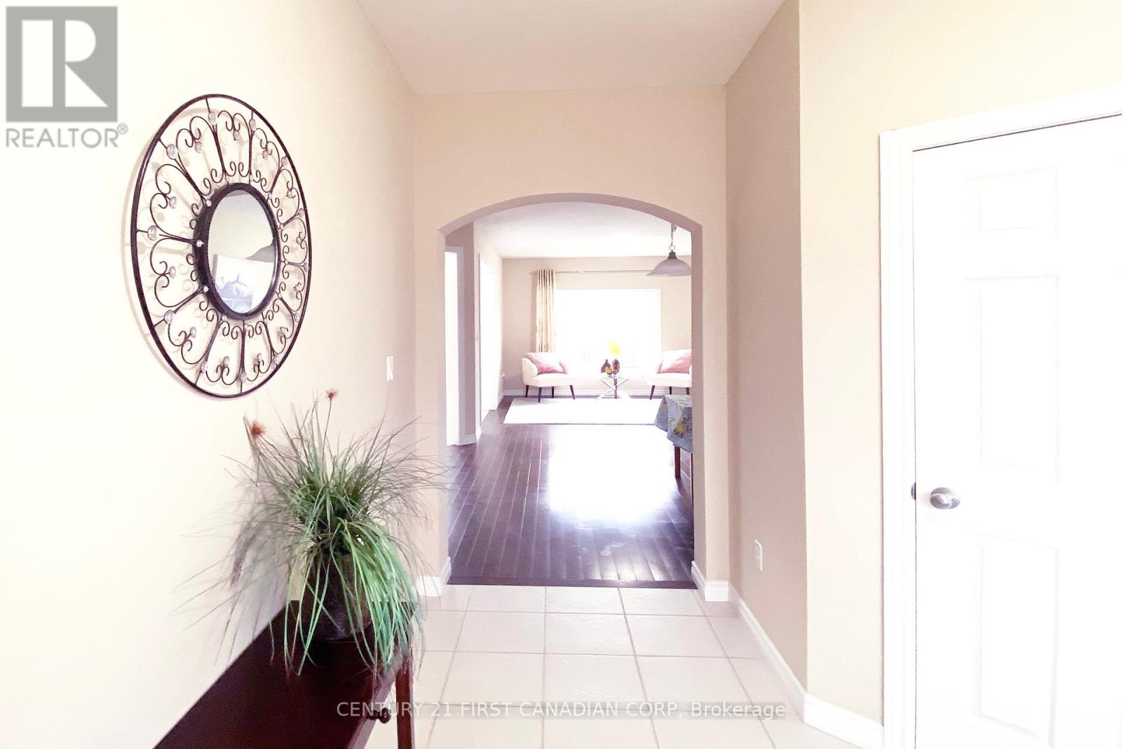 494 Blackacres Boulevard, London, Ontario  N6G 0J6 - Photo 5 - X12058729