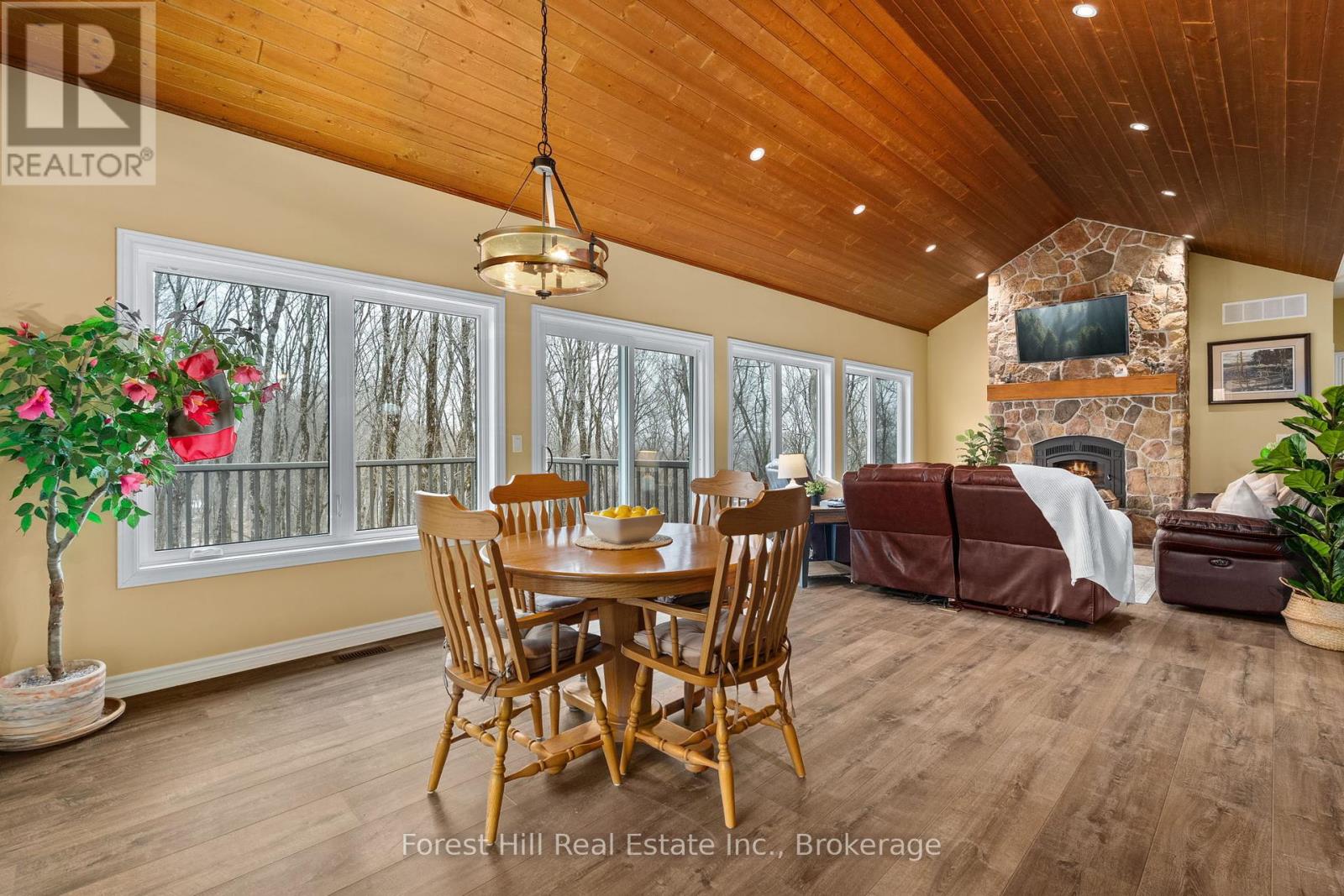 253 Ridgeview Road, Dysart Et Al, Ontario  K0M 1S0 - Photo 14 - X12058719