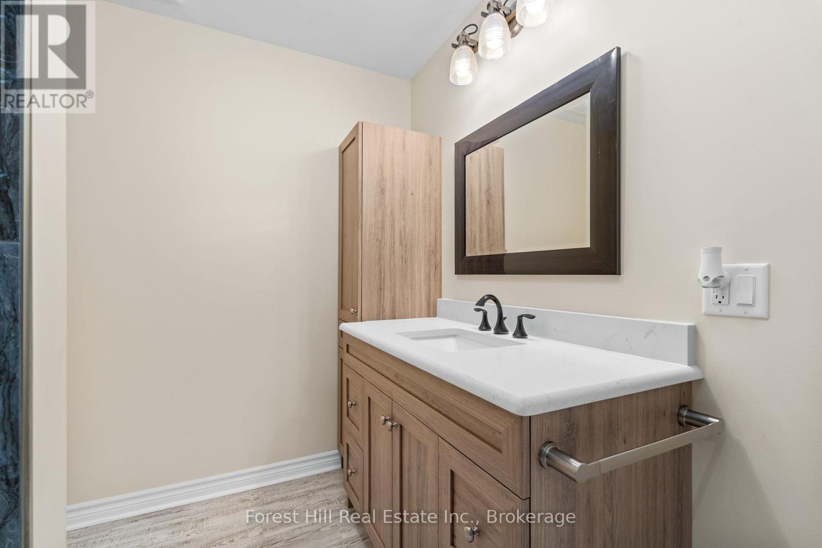 253 Ridgeview Road, Dysart Et Al, Ontario  K0M 1S0 - Photo 31 - X12058719