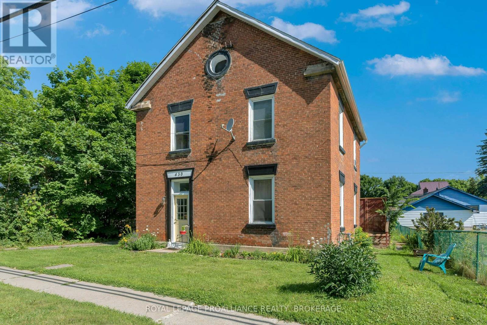 Property at 430 KING STREET W image 3