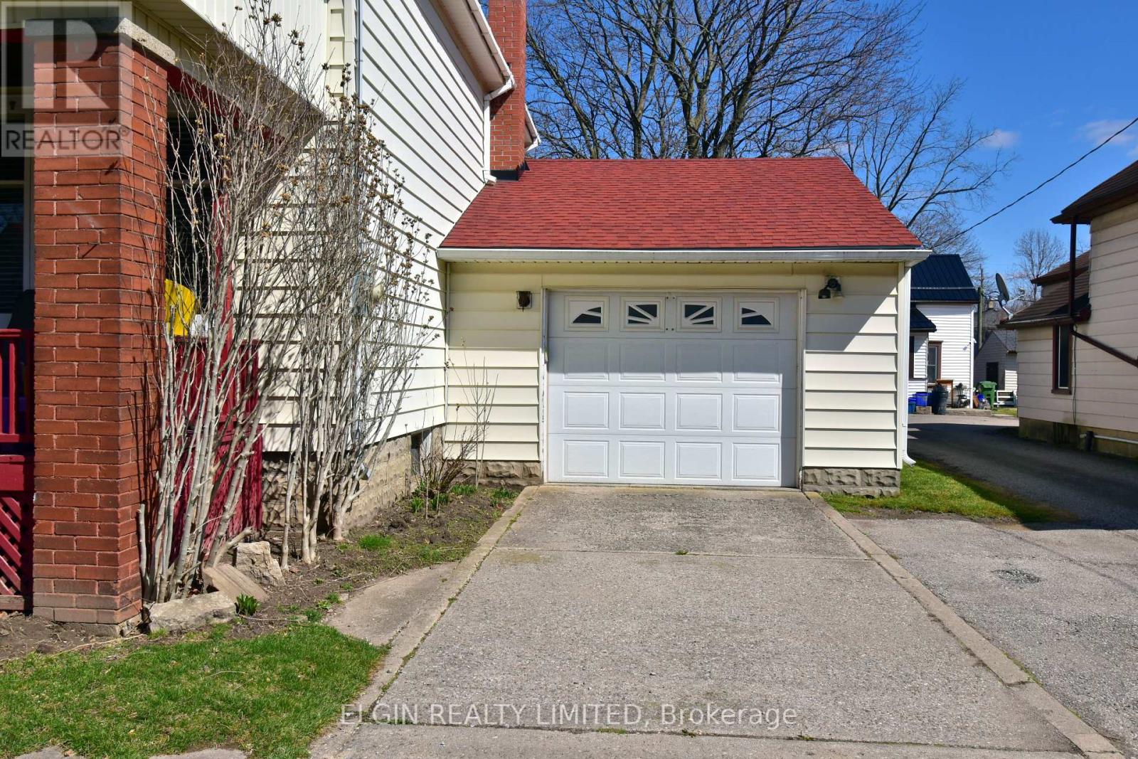 Photo 5 of 31 for 93 Alma Street