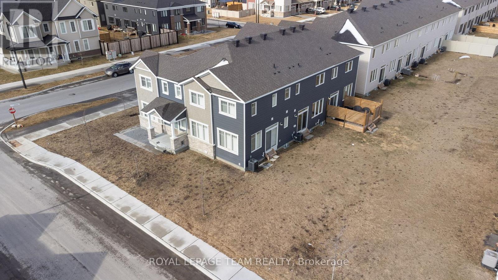741 Derreen Avenue, Ottawa, Ontario  K1S 2Y9 - Photo 10 - X12058828
