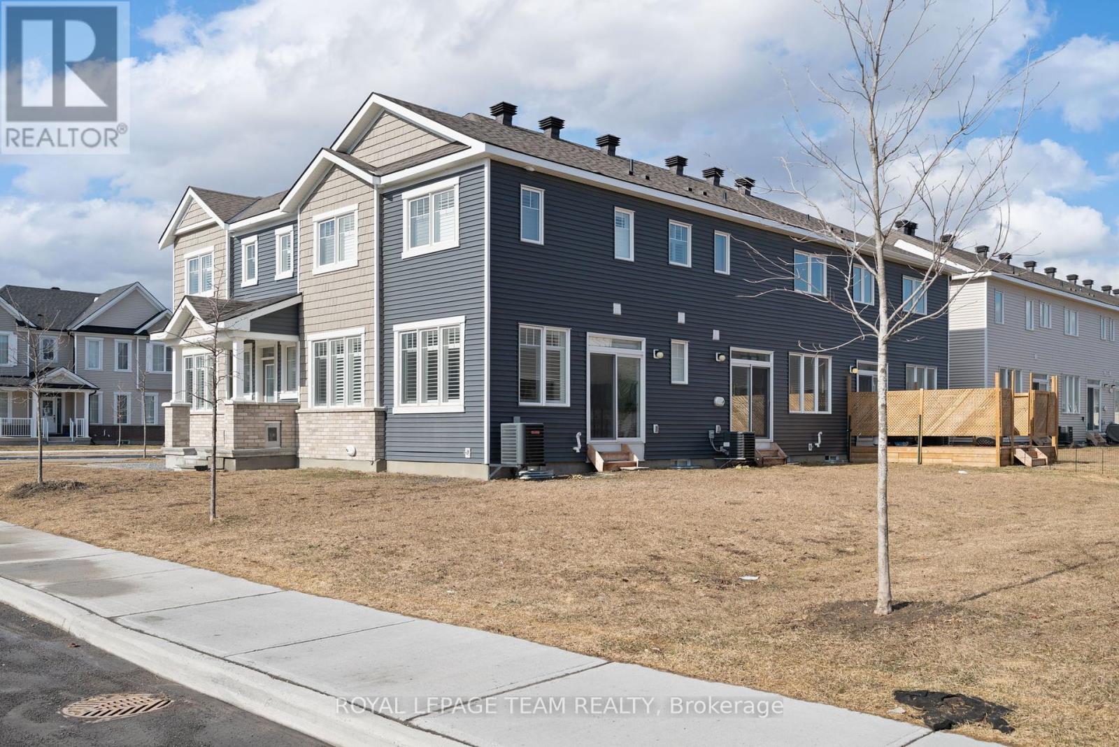 741 Derreen Avenue, Ottawa, Ontario  K1S 2Y9 - Photo 12 - X12058828