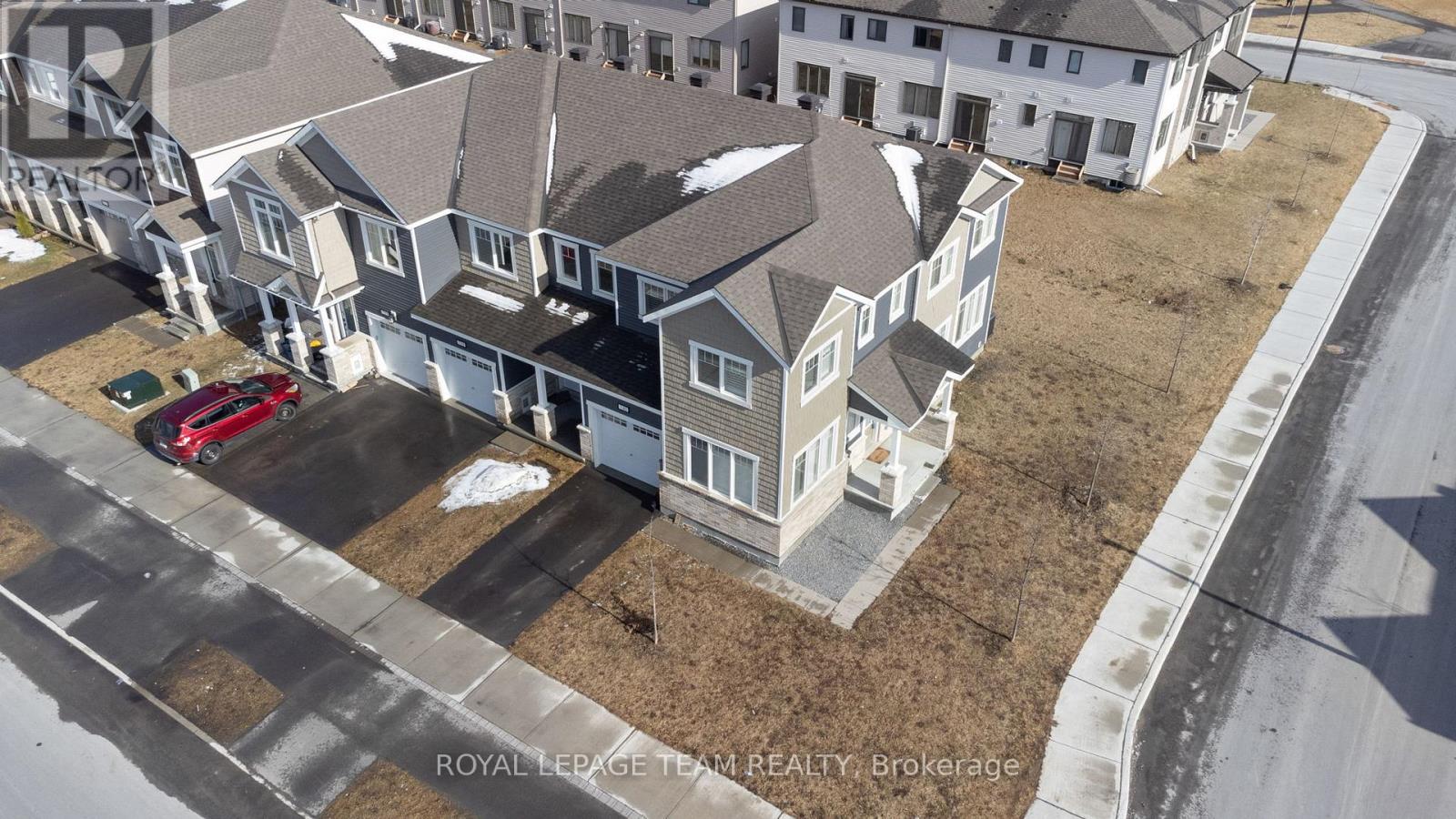 741 Derreen Avenue, Ottawa, Ontario  K1S 2Y9 - Photo 8 - X12058828