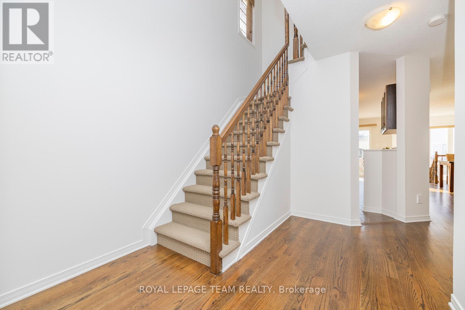 Property at 209 MACOUN CIRCLE image 4
