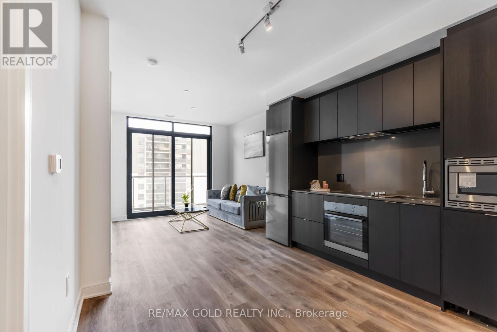 716 - 86 Dundas Street E, Mississauga, Ontario  L5A 0B1 - Photo 14 - W12058014