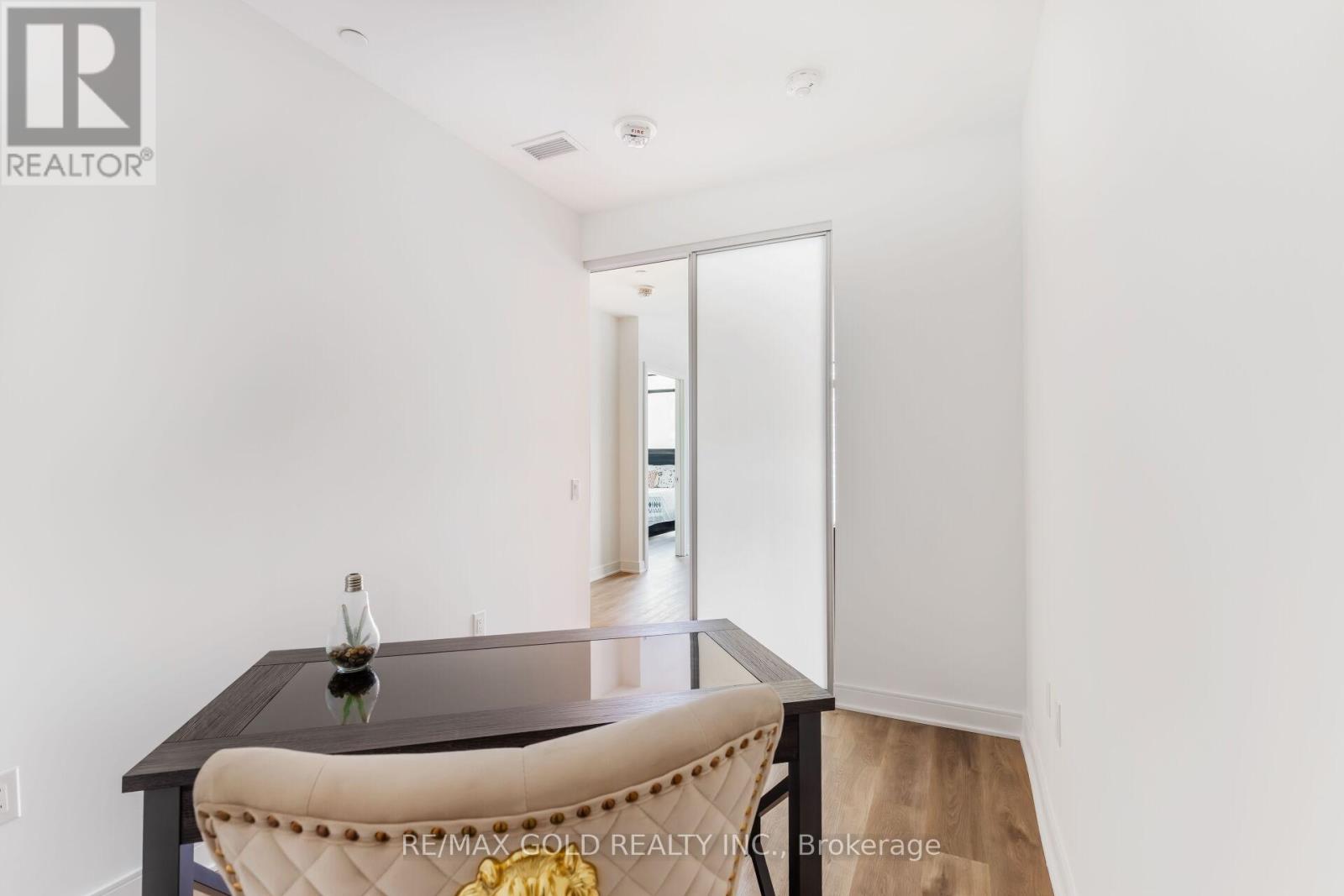 716 - 86 Dundas Street E, Mississauga, Ontario  L5A 0B1 - Photo 19 - W12058014
