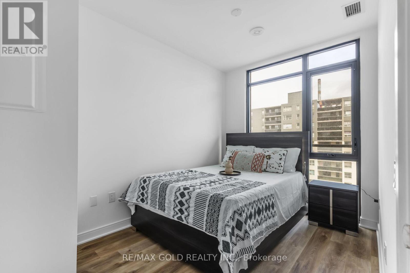 716 - 86 Dundas Street E, Mississauga, Ontario  L5A 0B1 - Photo 30 - W12058014