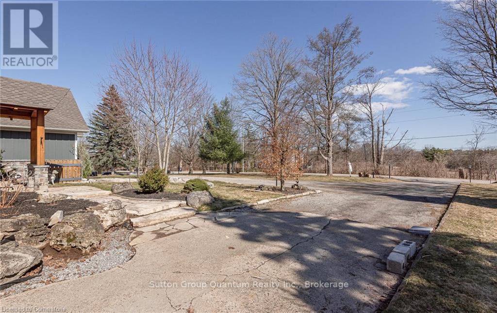 307 8th Concession Road E, Hamilton, Ontario  L7N 2Z7 - Photo 3 - X12058889