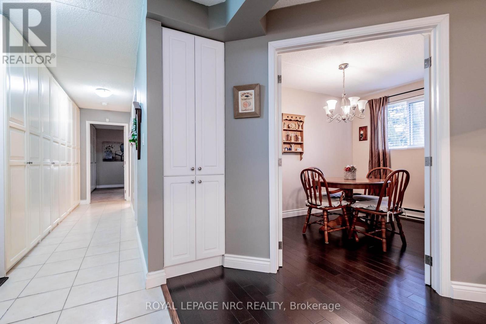 230 - 4658 Drummond Road, Niagara Falls, Ontario  L2E 7E1 - Photo 10 - X12058952