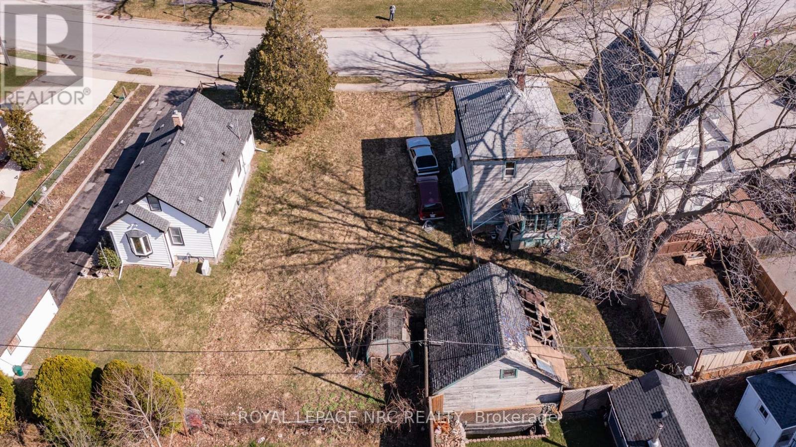 4742 Epworth Circle, Niagara Falls, Ontario  L2E 1C9 - Photo 19 - X12059001