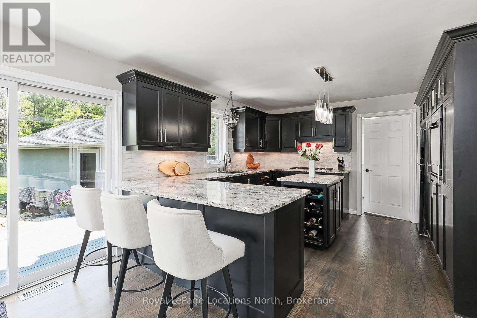 17 Trails End, Collingwood, Ontario  L9Y 5B1 - Photo 10 - S12058928