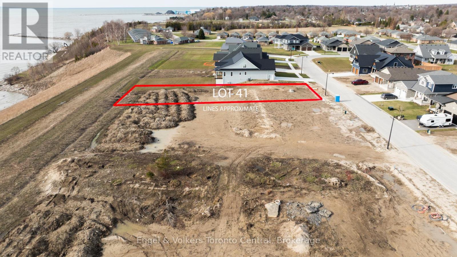 464 Coast Drive, Goderich, Ontario  N7A 0C3 - Photo 2 - X12020309