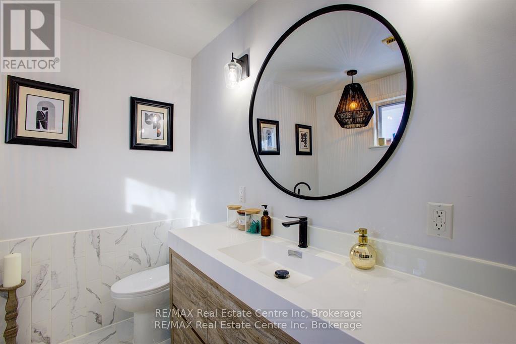 469a 14th Street, Hanover, Ontario  N4N 1Z8 - Photo 8 - X12058947