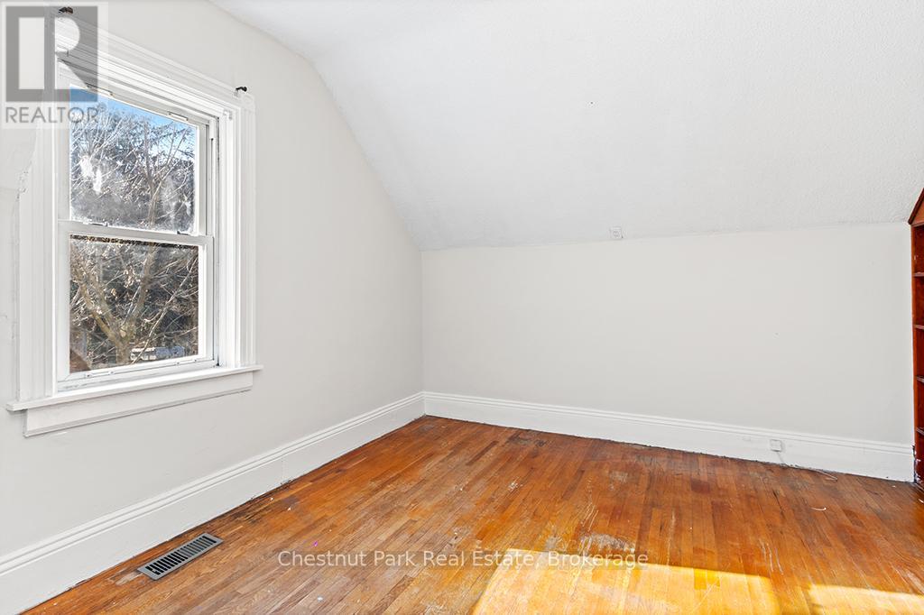 1068 2nd Avenue W, Owen Sound, Ontario  N4K 4M9 - Photo 22 - X12058986