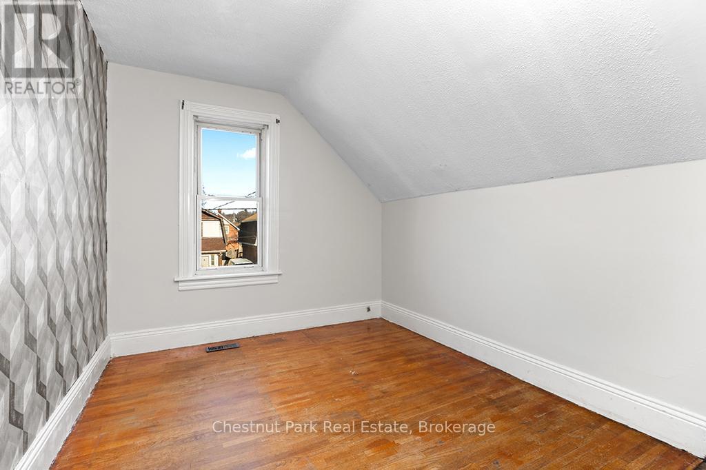 1068 2nd Avenue W, Owen Sound, Ontario  N4K 4M9 - Photo 24 - X12058986