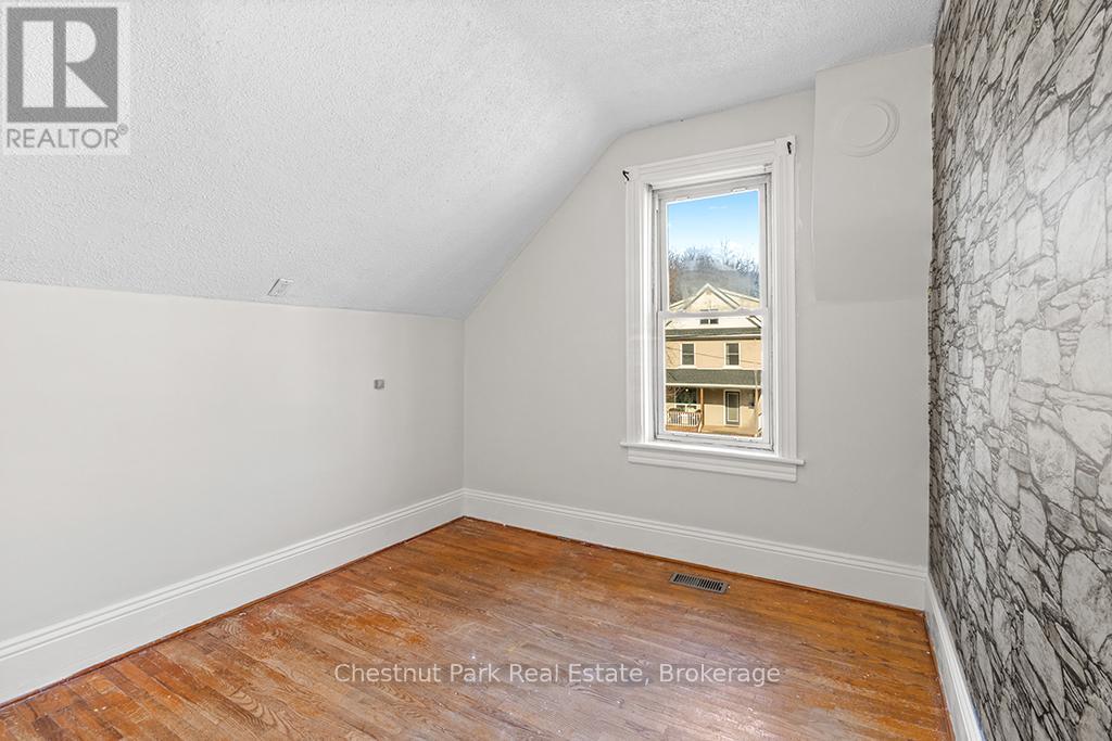 1068 2nd Avenue W, Owen Sound, Ontario  N4K 4M9 - Photo 25 - X12058986