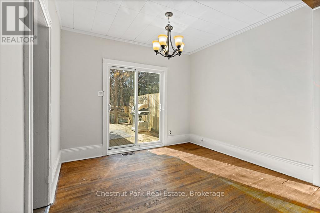 1068 2nd Avenue W, Owen Sound, Ontario  N4K 4M9 - Photo 4 - X12058986