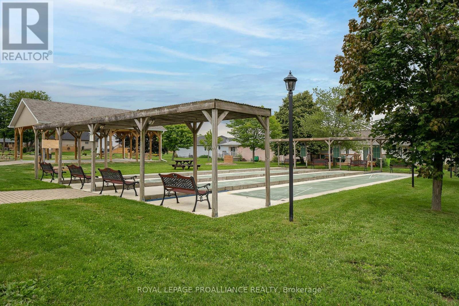 11 Gilbert Crescent, Prince Edward County, Ontario  K0K 3L0 - Photo 43 - X12058840