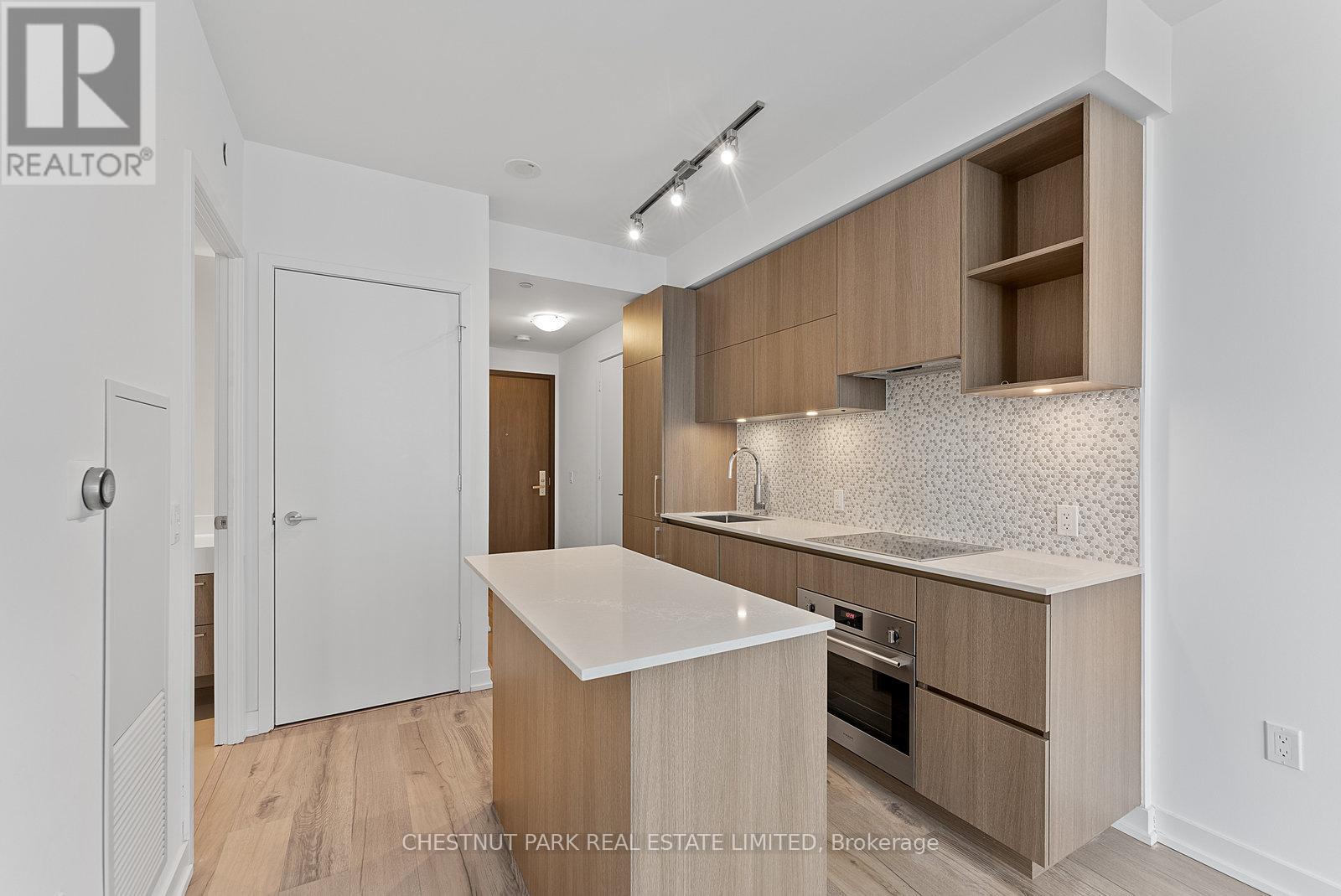 3703 - 1 Yorkville Avenue, Toronto (Annex), Ontario  M4W 0B1 - Photo 7 - C12058969