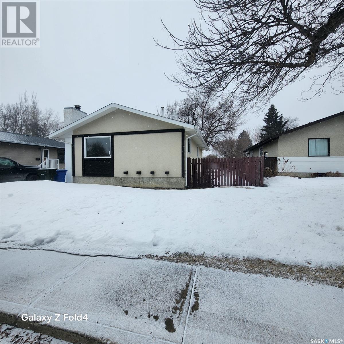 Property at 25 Plaxton PLACE image 1