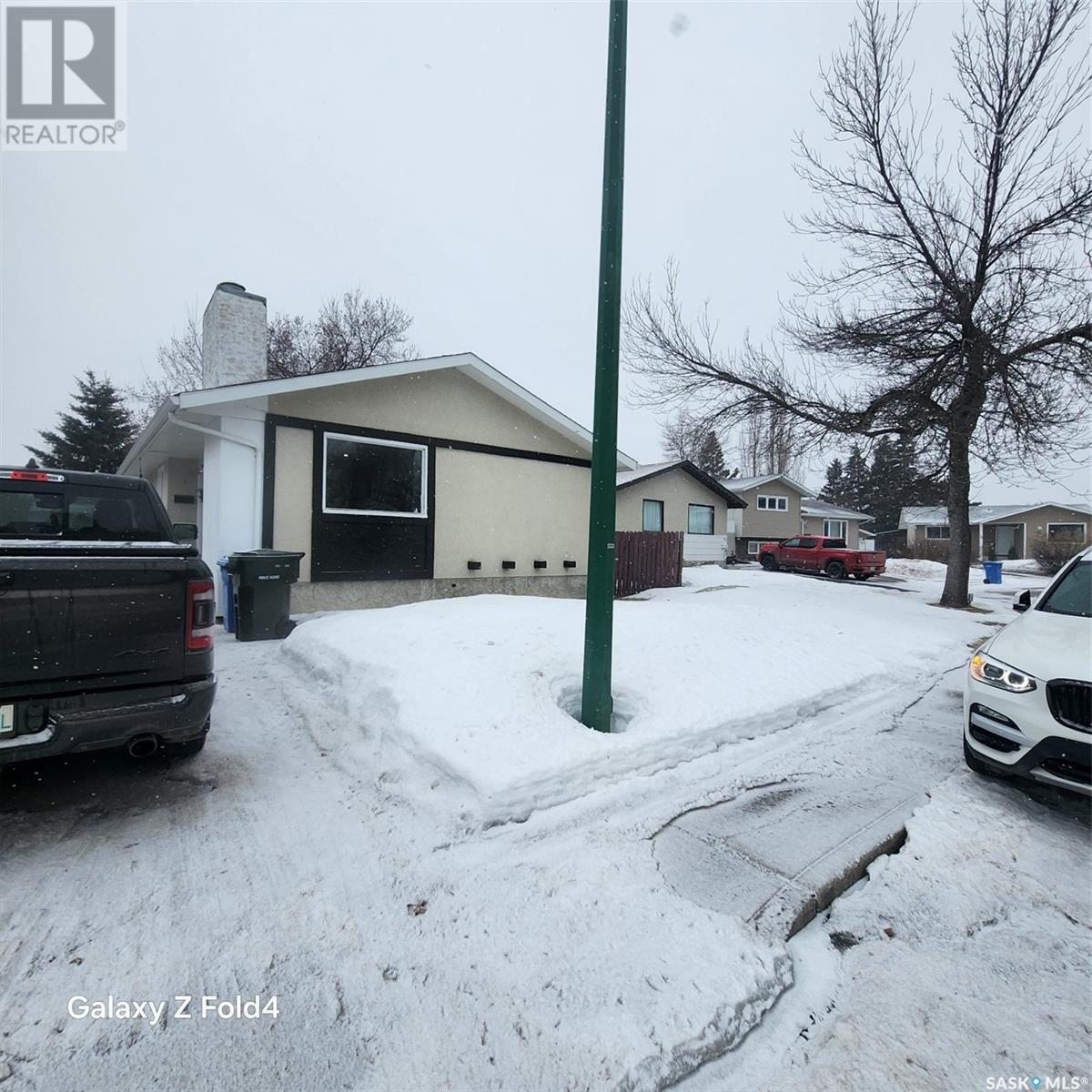 Property at 25 Plaxton PLACE image 3