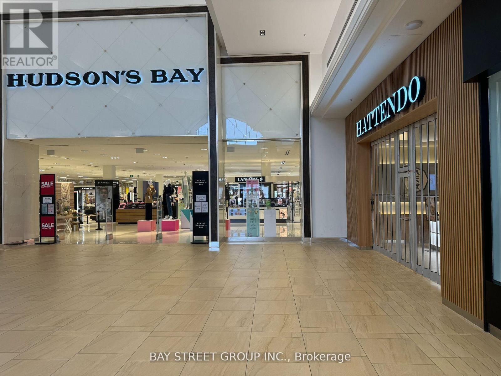 E018 - 9350 Yonge Street, Richmond Hill, Ontario  L4C 5G2 - Photo 5 - N12058807
