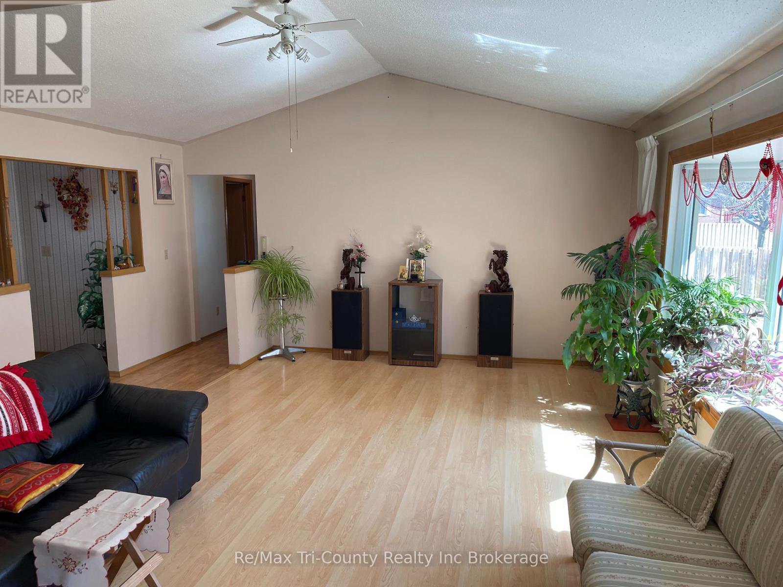 Property at 38 ADAMS AVENUE image 5