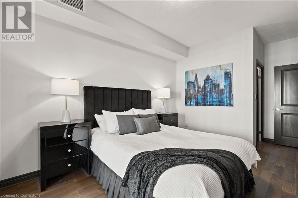 Photo 29 of 45 for 330 Ridout Street N Unit# 2301