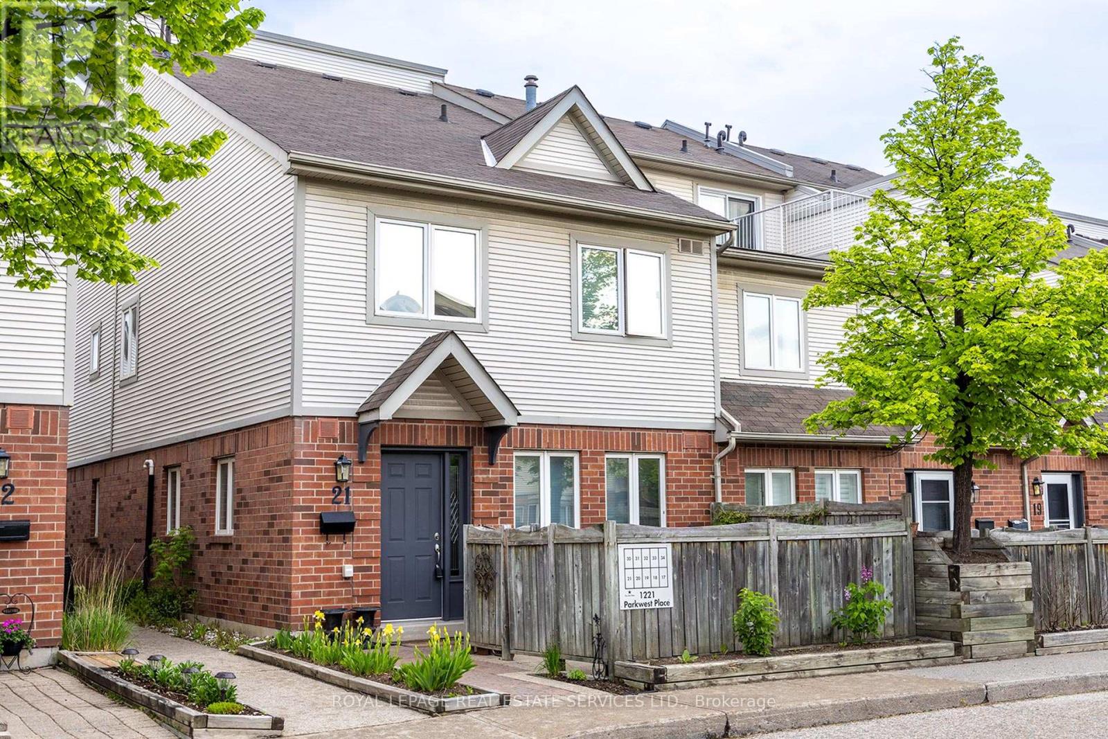 Property at 21 - 1221 PARKWEST PLACE image 3