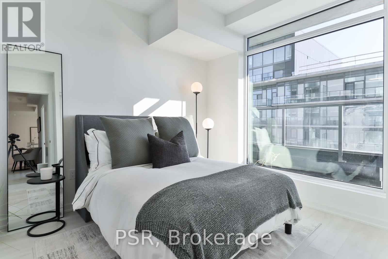 2301 - 1285 Dupont Street, Toronto, Ontario  M6H 2A6 - Photo 11 - W12058924