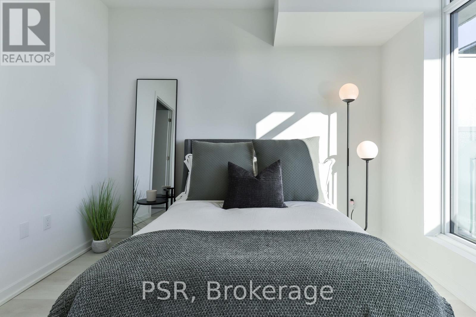 2301 - 1285 Dupont Street, Toronto, Ontario  M6H 2A6 - Photo 13 - W12058924