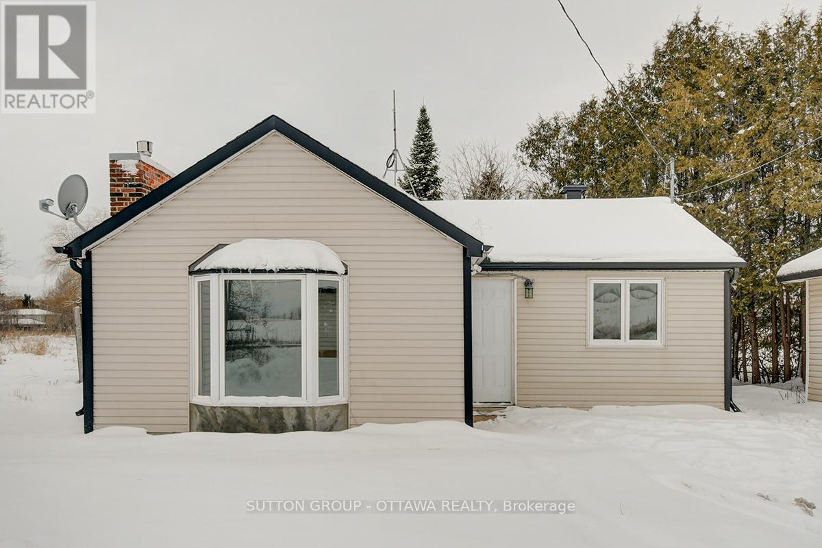Property at 458 RIVER ROAD image 3