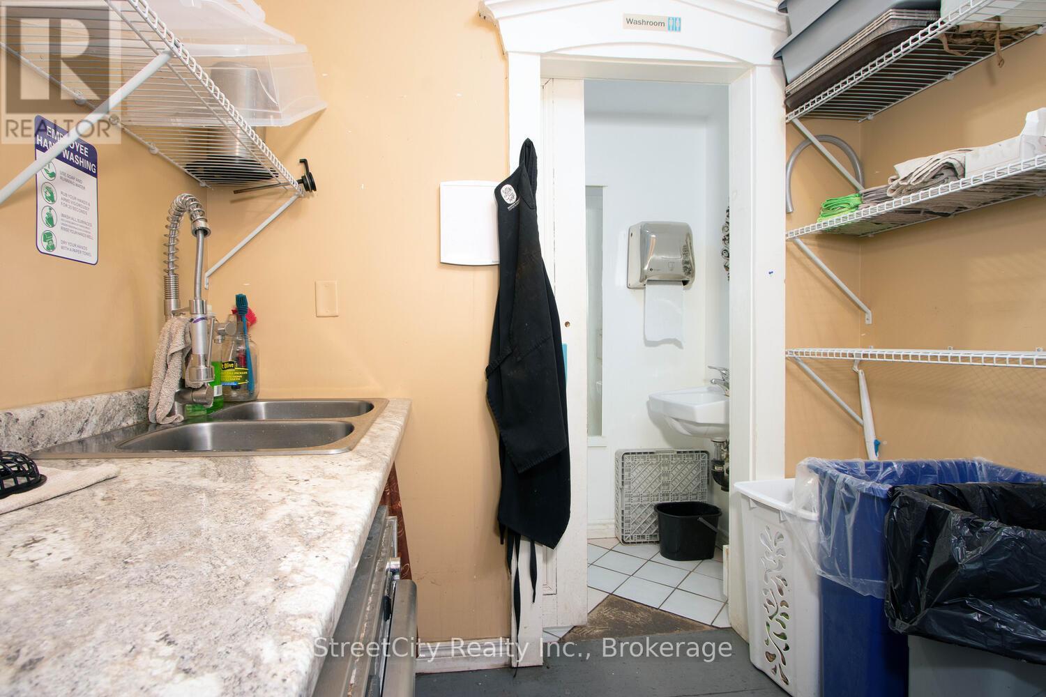 145 Queen Street E, St. Marys, Ontario  N4X 1B4 - Photo 23 - X12059047