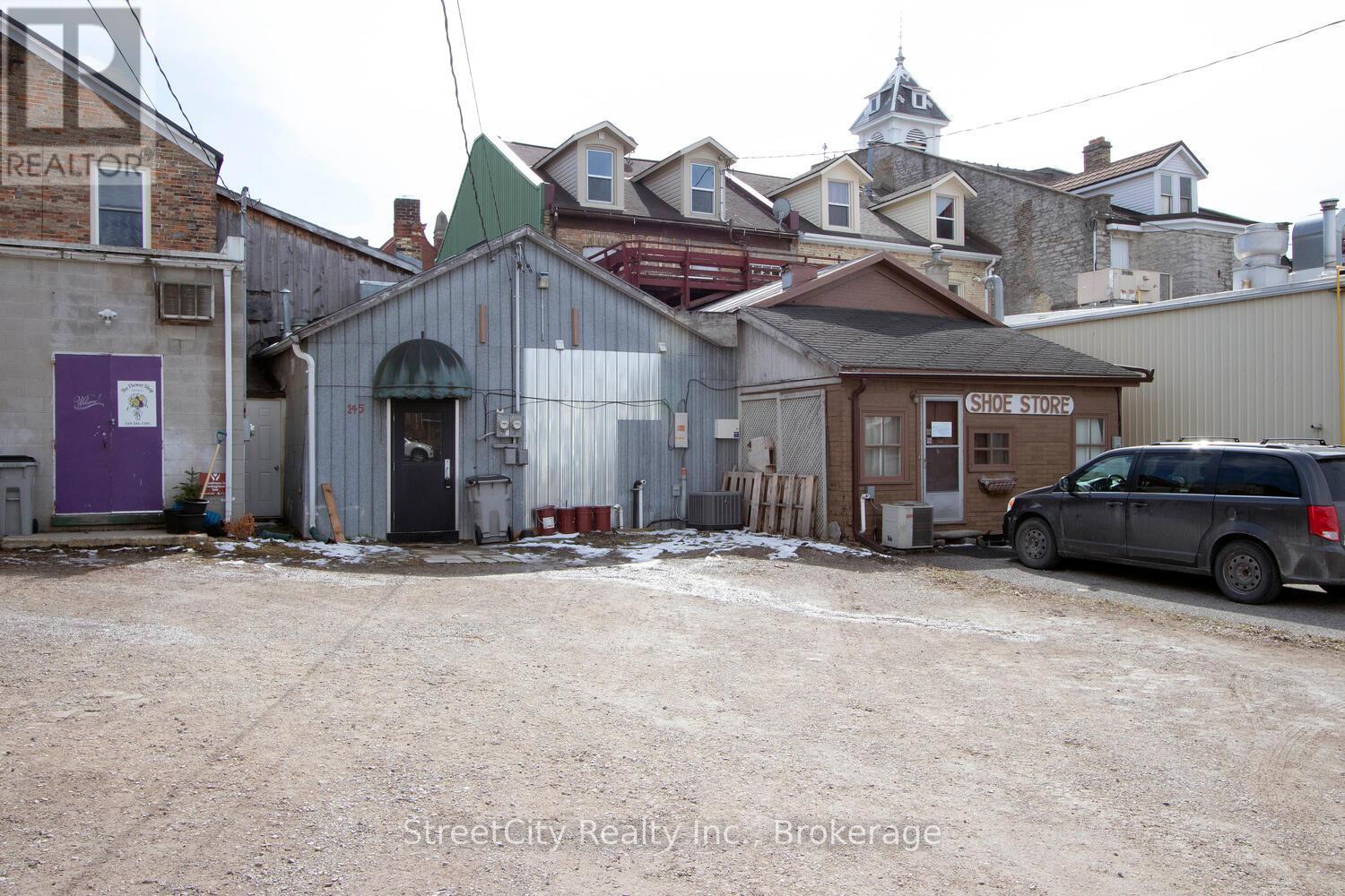 145 Queen Street E, St. Marys, Ontario  N4X 1B4 - Photo 26 - X12059047