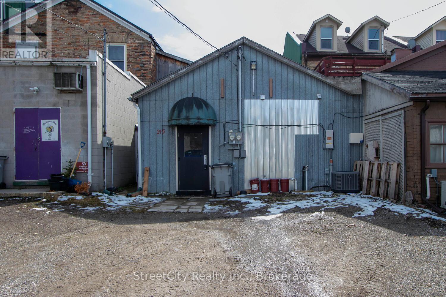 145 Queen Street E, St. Marys, Ontario  N4X 1B4 - Photo 27 - X12059047