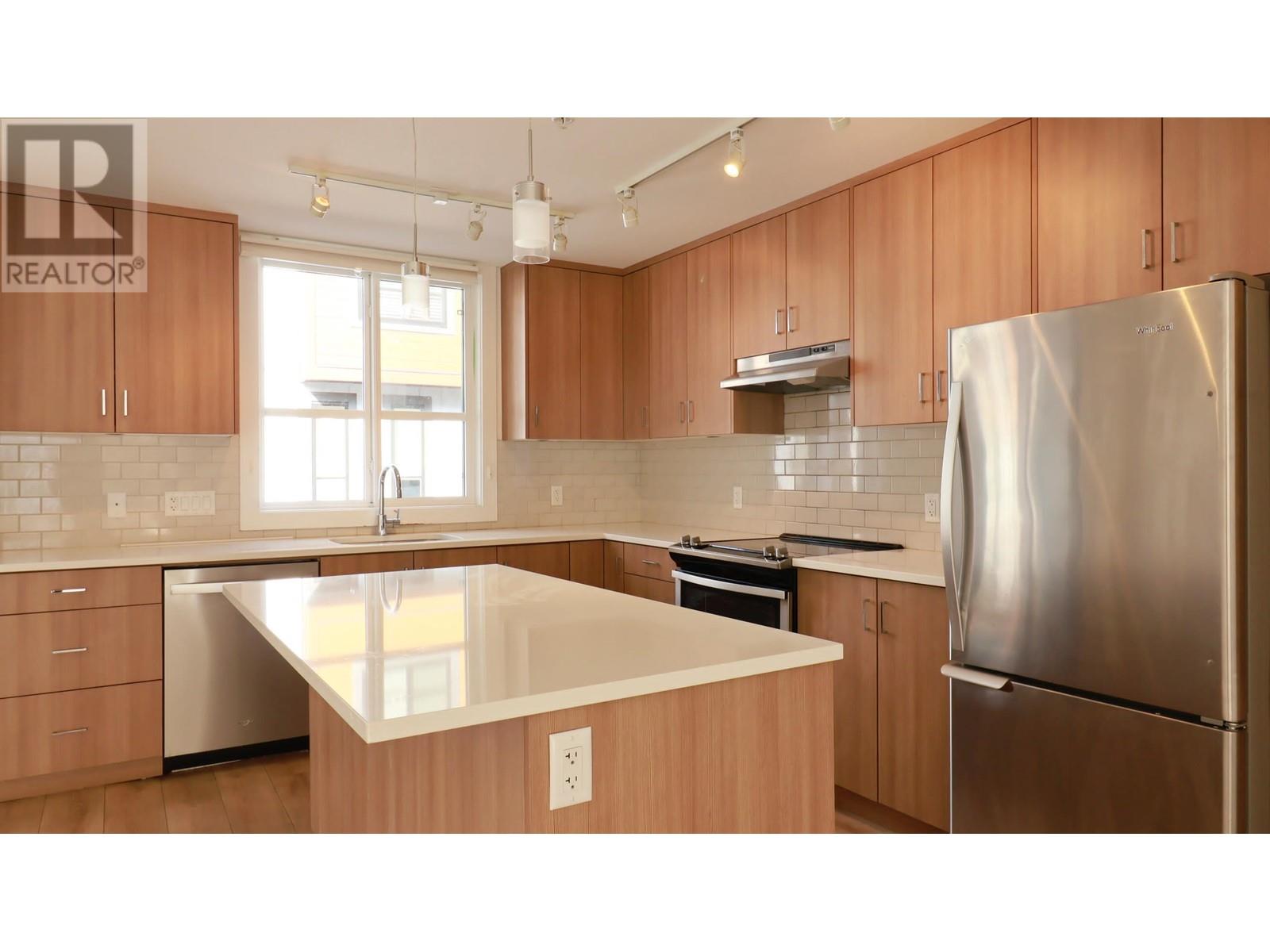 Property at 30 39769 GOVERNMENT ROAD image 4