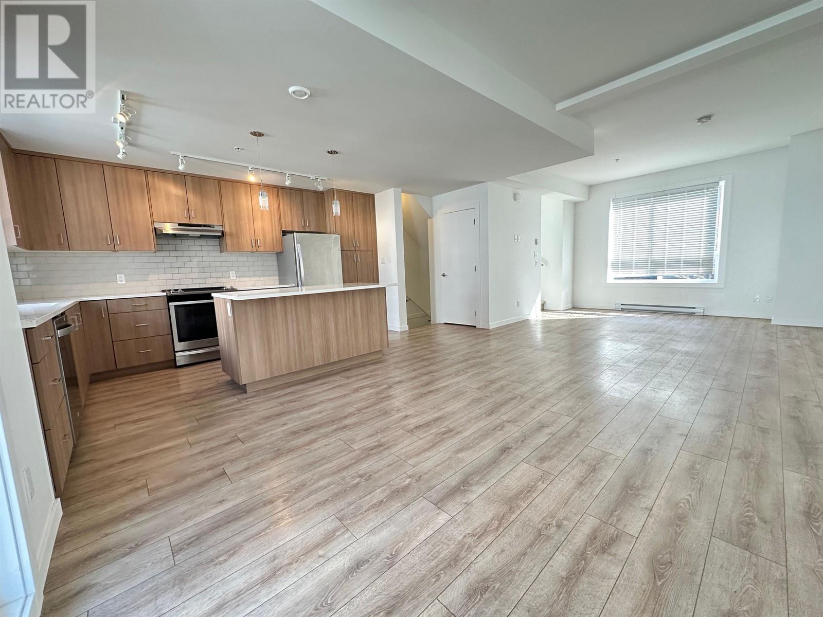 Property at 30 39769 GOVERNMENT ROAD image 5