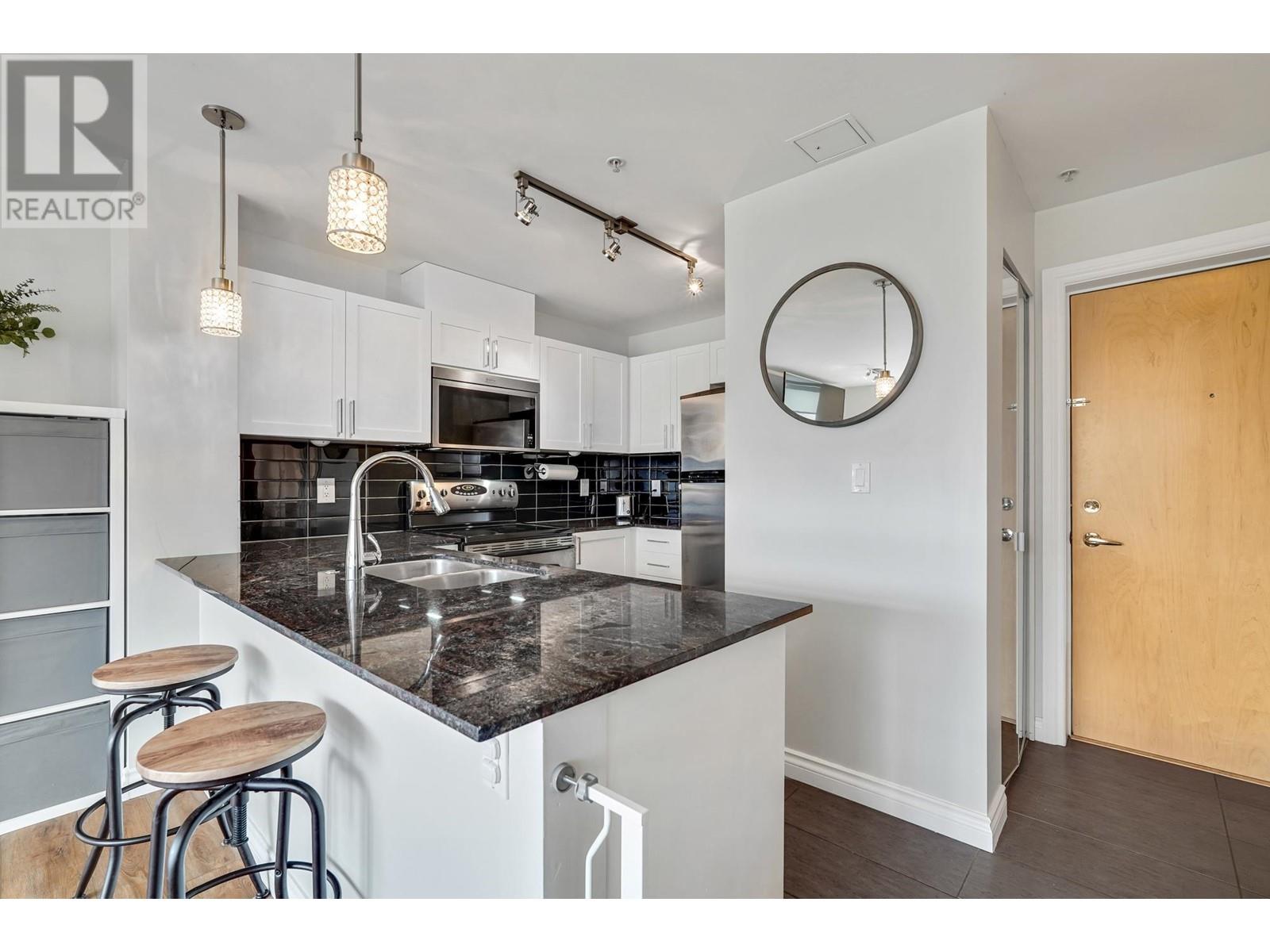 406 306 Sixth Street, New Westminster, British Columbia  V3L 0C9 - Photo 8 - R2985659