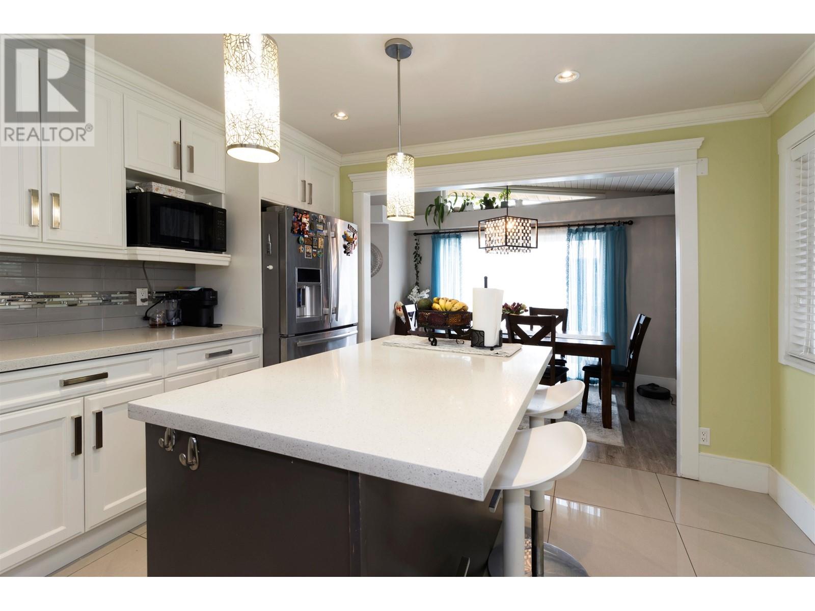Property at 10711 SEAMOUNT ROAD image 2