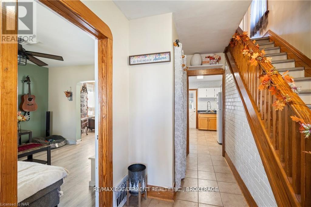 Property at 75 CROWLAND AVENUE image 5