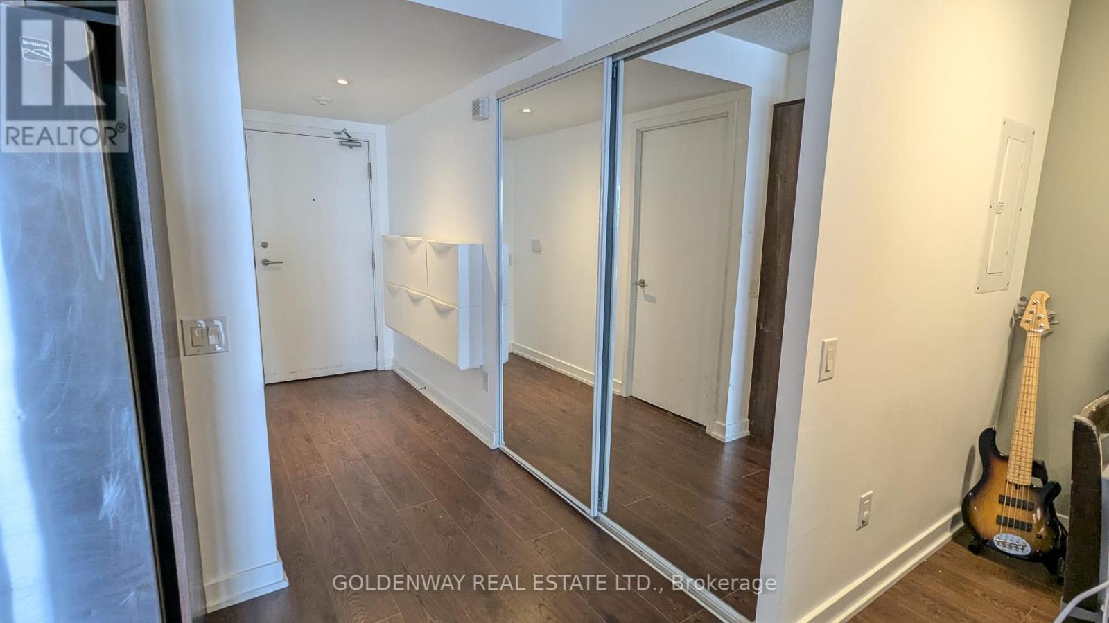 Property at 303 - 121 MCMAHON DRIVE image 3
