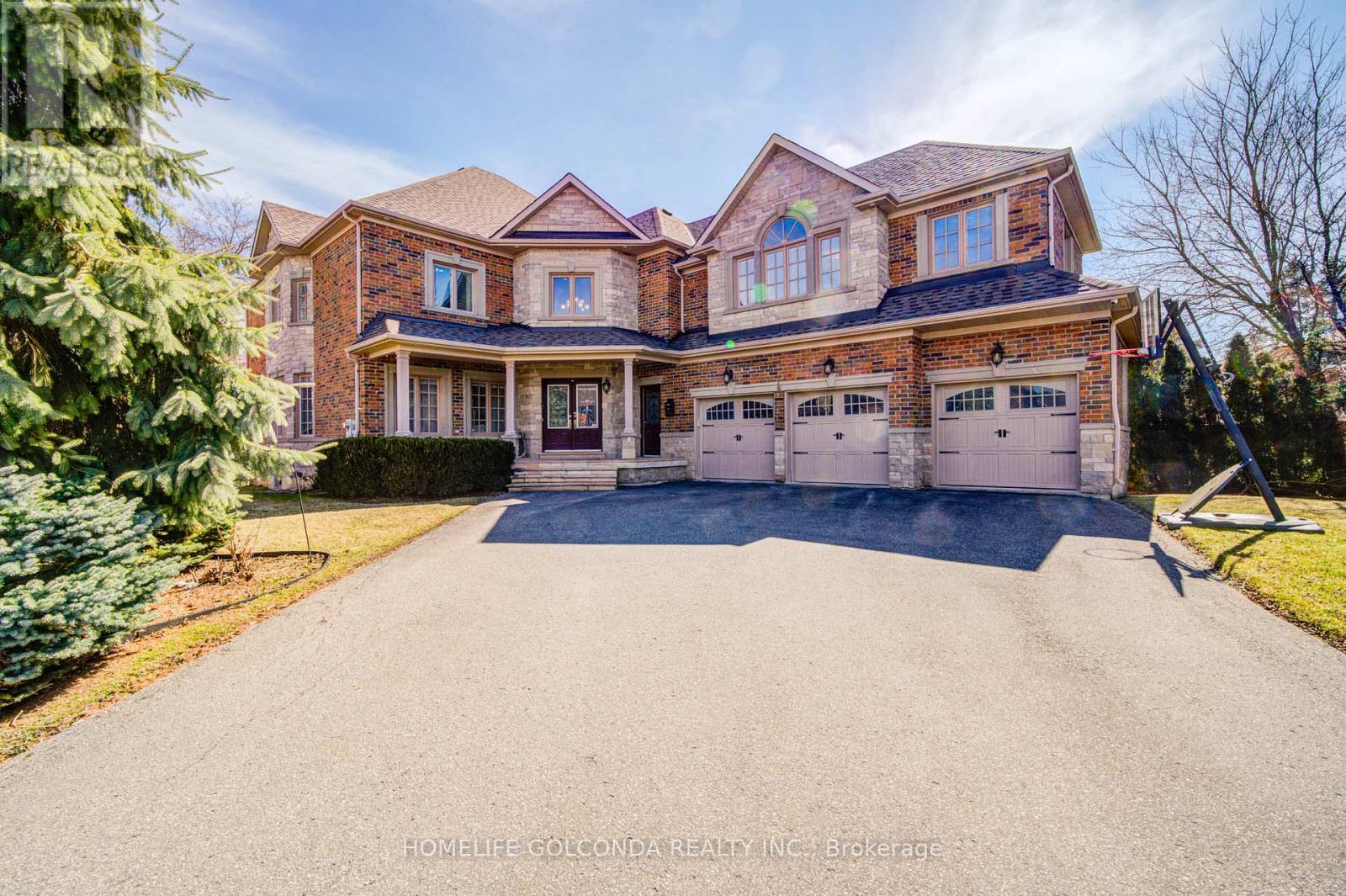 Property at 12 MAGISTRALE COURT image 2