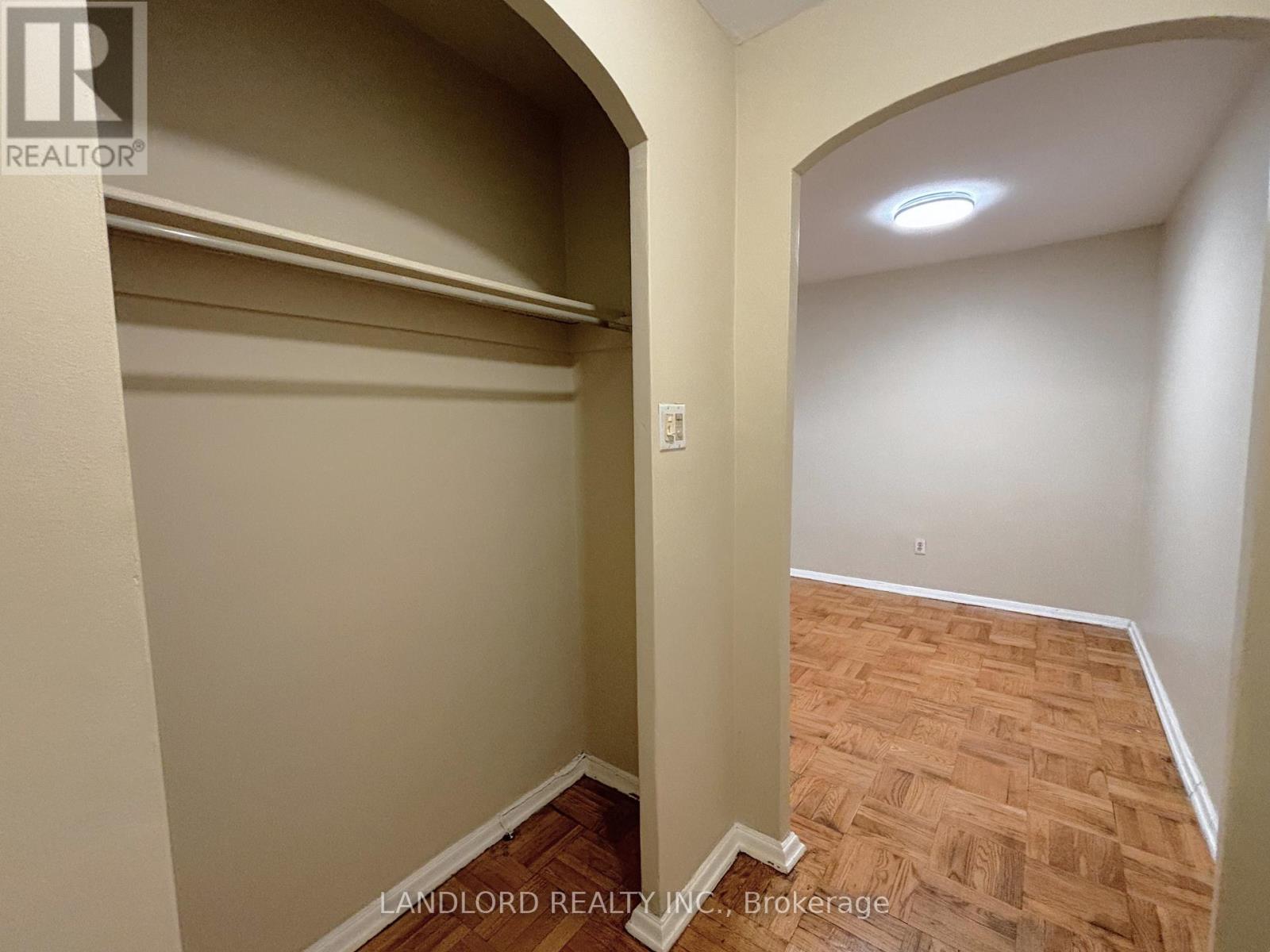 13 - 2696 Lake Shore Boulevard W, Toronto, Ontario  M8V 1G8 - Photo 8 - W12059022