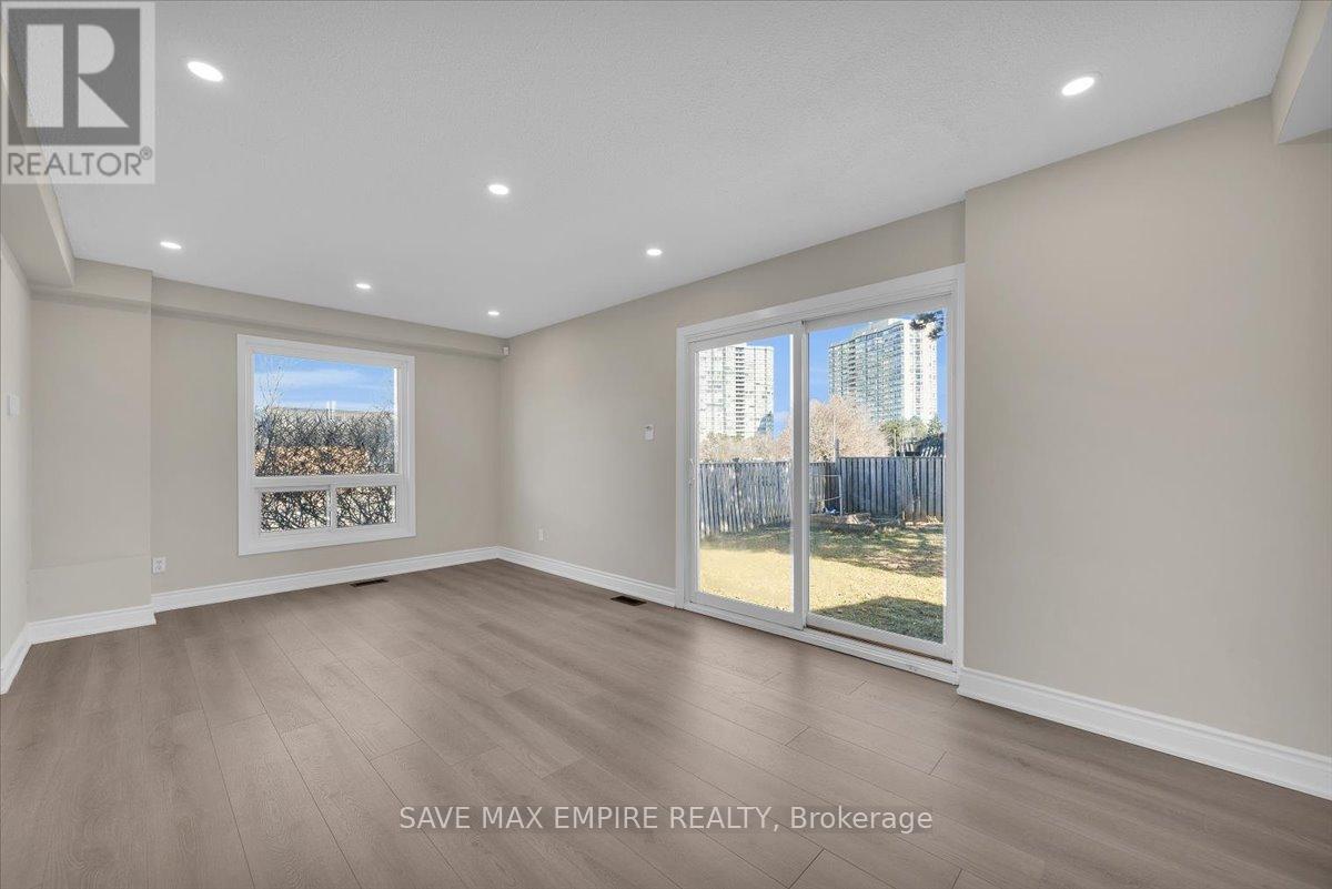 18 Hasting Square, Brampton, Ontario  L6S 2N8 - Photo 13 - W12059041