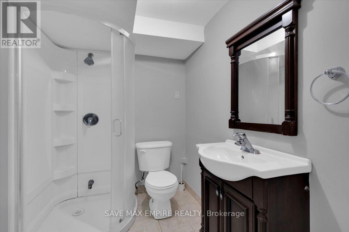 18 Hasting Square, Brampton, Ontario  L6S 2N8 - Photo 32 - W12059041