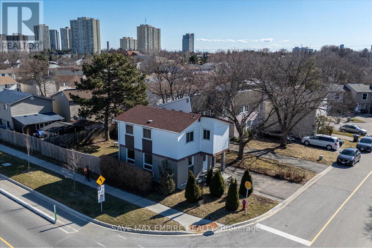 18 Hasting Square, Brampton, Ontario  L6S 2N8 - Photo 38 - W12059041