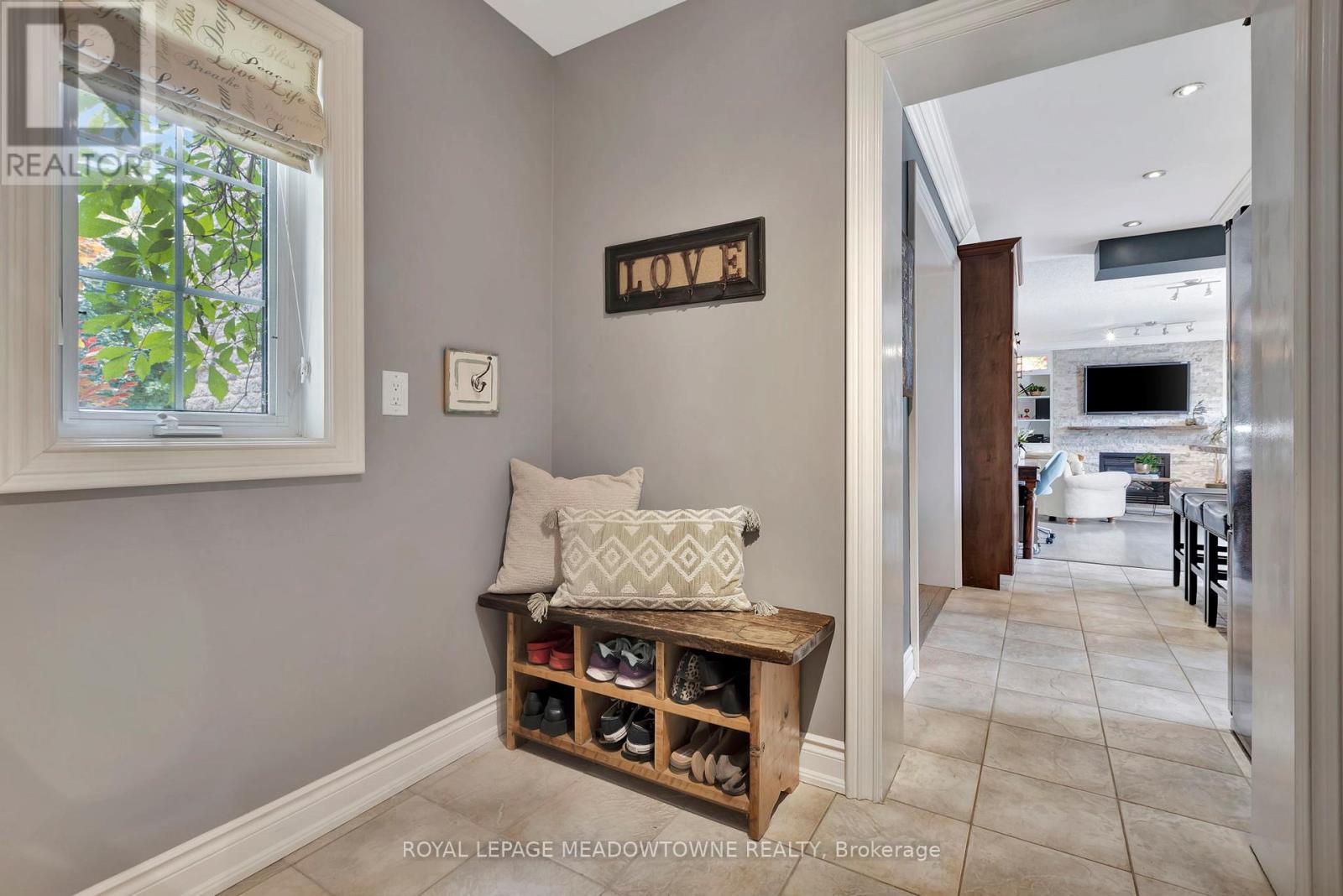 1 Woodspring Court E, Hamilton, Ontario  L8N 2Z7 - Photo 15 - X12059098